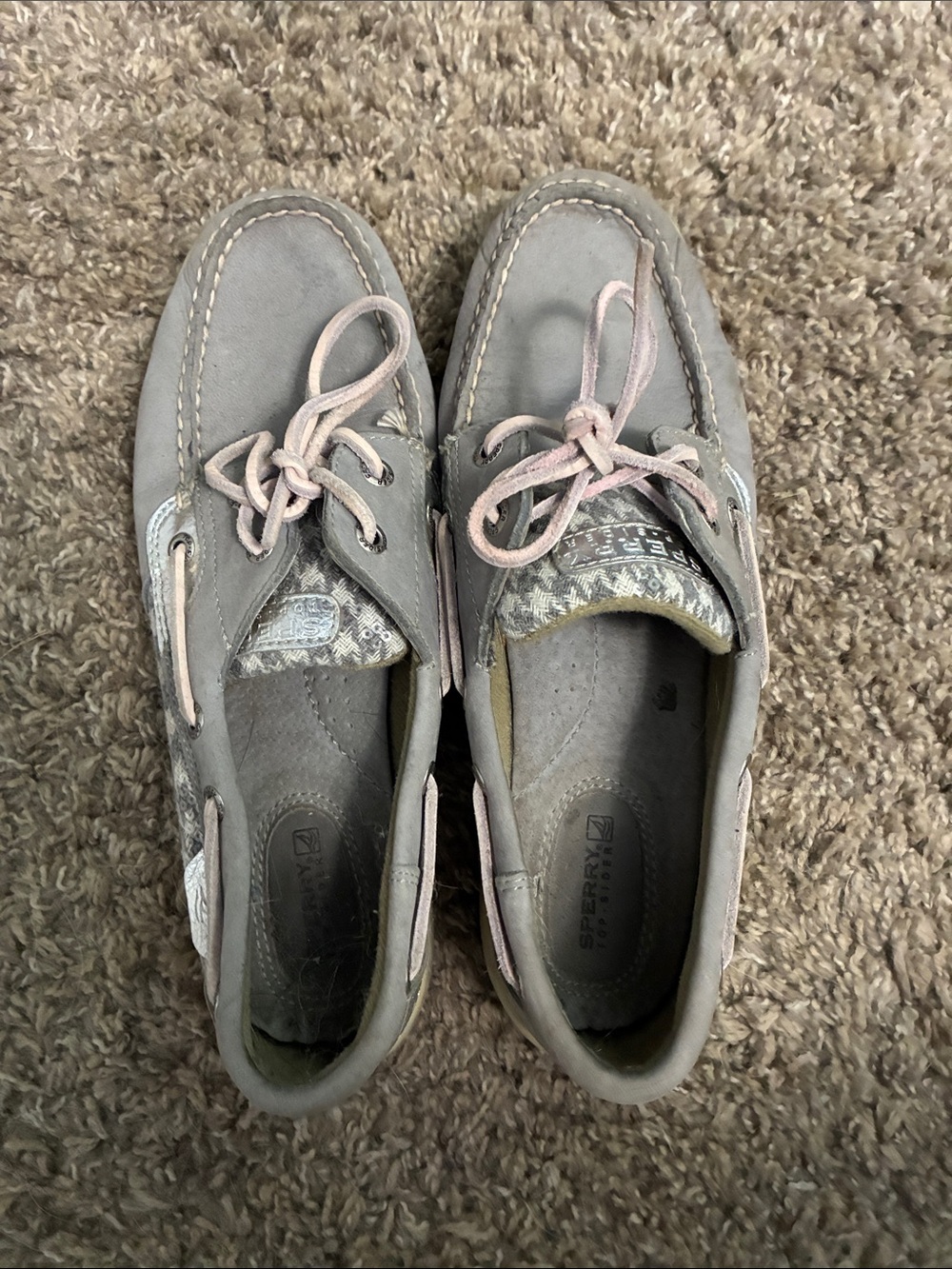 Sperry Women’s Gray Moccasin Boat Shoes with Pink Laces
